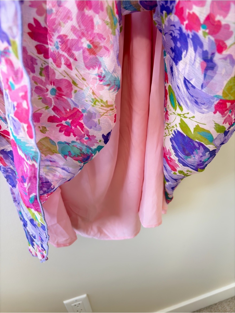 BETSEY JOHNSON VINTAGE 100% SILK FLORAL CHIFFON DRESS Size S - Picture 5 of 10